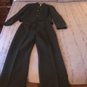 Tahari pant suit